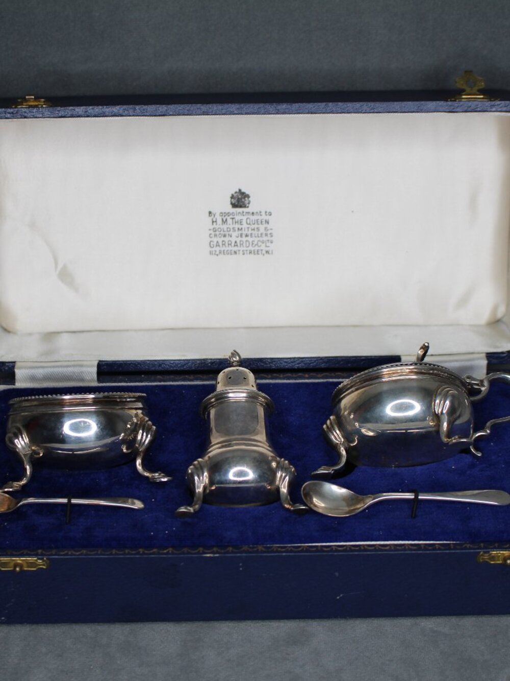 Garrard And Co 1900's Sterling Silver condiment set complete B3-16